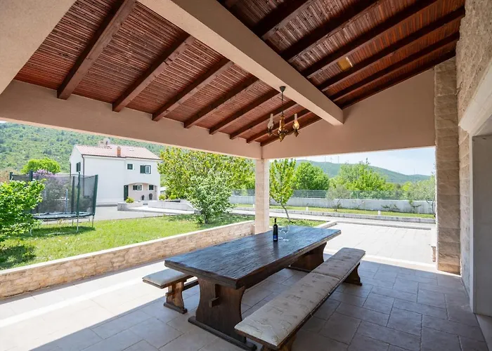 Vila Nada